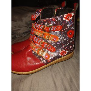 Rosy Red Boots (NO SIZE PAY ATTENTION TO MEASUREMENTS)